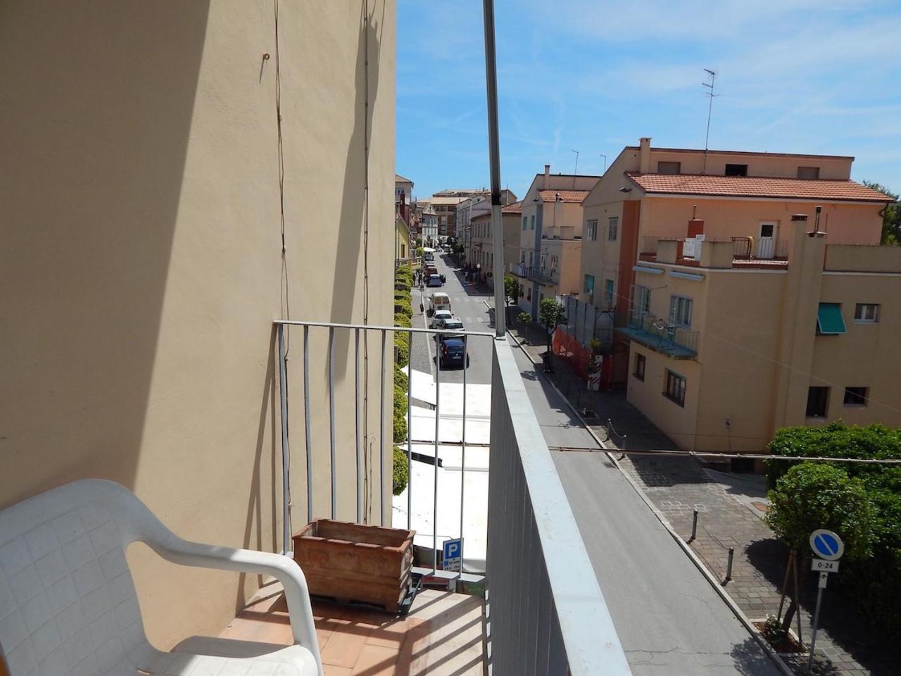 N101 - Numana, quadrilocale nel cuore del paese Esterno foto
