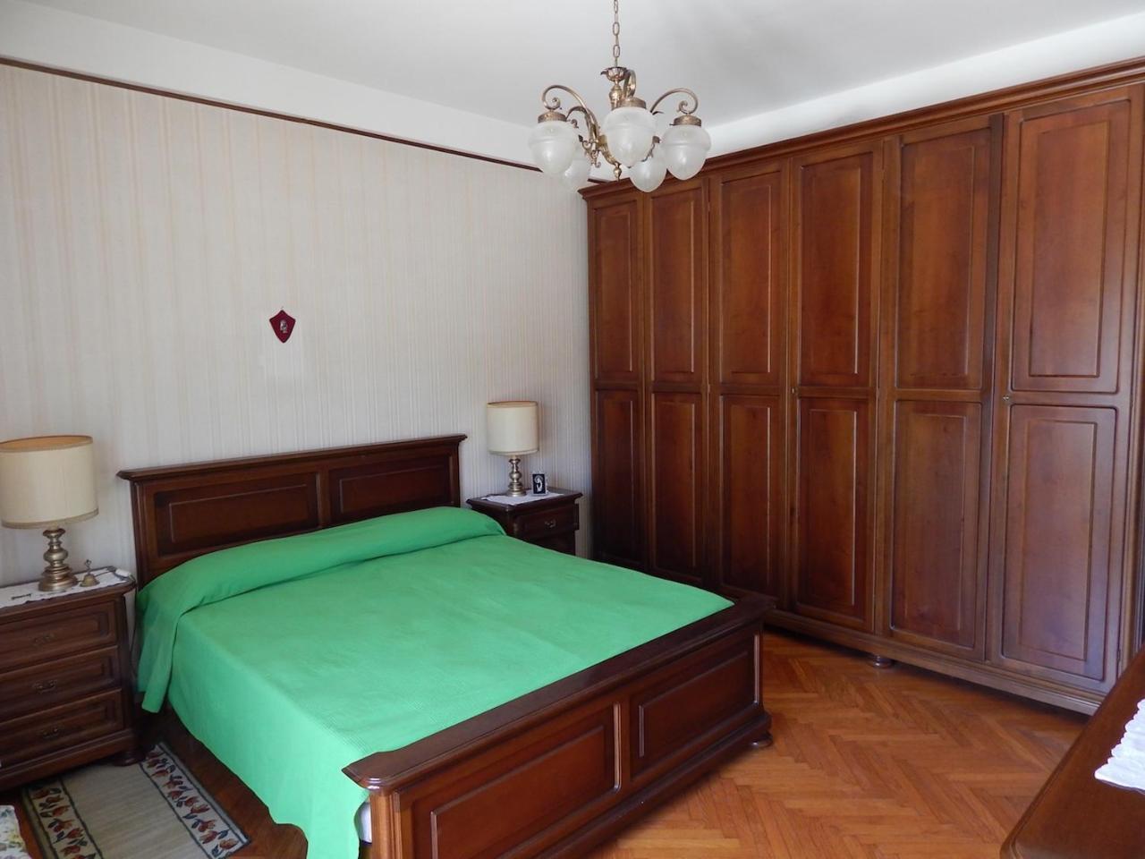 N101 - Numana, quadrilocale nel cuore del paese Esterno foto